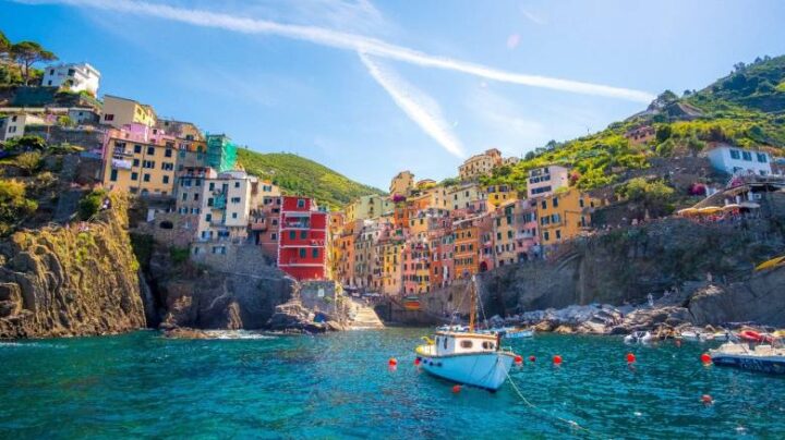 3 λόγοι για τους οποίους πρέπει να επισκεφθείτε το Cinque Terre τουλάχιστον μια φορά στη ζωή σας