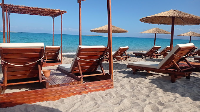 BEACH BAR SAND & SEA ΚΑΤΩ ΝΗΣΙ ΕΛΑΦΟΝΗΣΟΣ ΛΑΚΩΝΙΑ